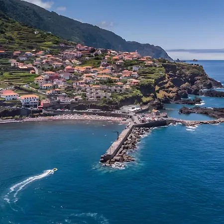 Cantinho Da Paz * São Vicente